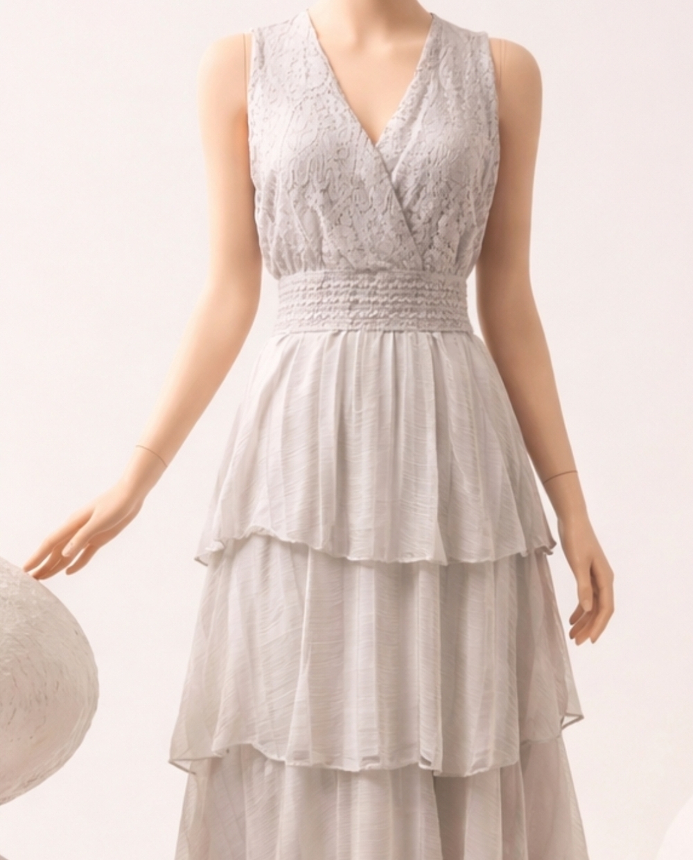 Tempo Paris Italy Lace V-Neck Tiered Midi Dress - Beige Boho Romantic Medium